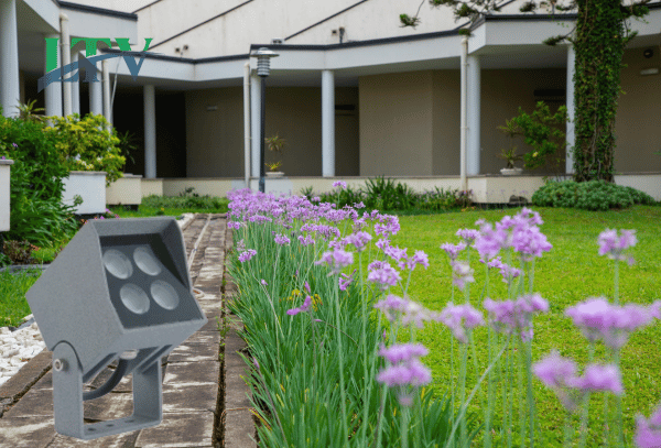 Đèn LED chiếu điểm vuông